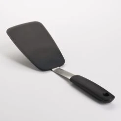 OXO Large Silicone Flexible Turner 9 OXO Large Silicone Flexible Turner -Cuisinart Shop 1071534 1 1000