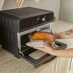 Instant Omni Air Fryer Toaster Oven | Black 8 Instant Omni Air Fryer Toaster Oven | Black -Cuisinart Shop 140 4003 01 ib toasteroven lifestyle square omni day1harrisfamily cake 4