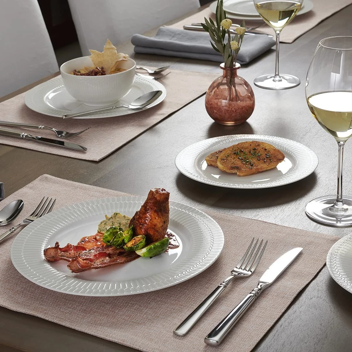 Oneida 18/10 Stainless Steel 5-Piece Flatware Set | Easton 6 Oneida 18/10 Stainless Steel 5-Piece Flatware Set | Easton - Image 4