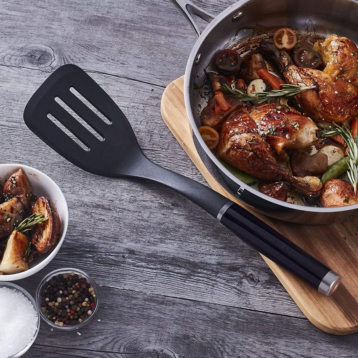 KitchenAid Non-Electrics KitchenAid Classic Slotted Turner | Black 5 KitchenAid Non-Electrics KitchenAid Classic Slotted Turner | Black - Image 3