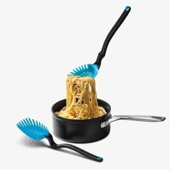 Dreamfarm Holey Spadle Slotted Spoon/Ladle | Dreamfarm Blue 13 Dreamfarm Holey Spadle Slotted Spoon/Ladle | Dreamfarm Blue -Cuisinart Shop blue holey spadle 2