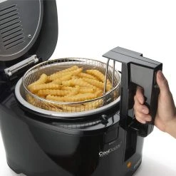 Presto® CoolDaddy® Cool-Touch Deep Fryer With Removable Bucket | 2 Qt. - Black -Cuisinart Shop cooldaddy5