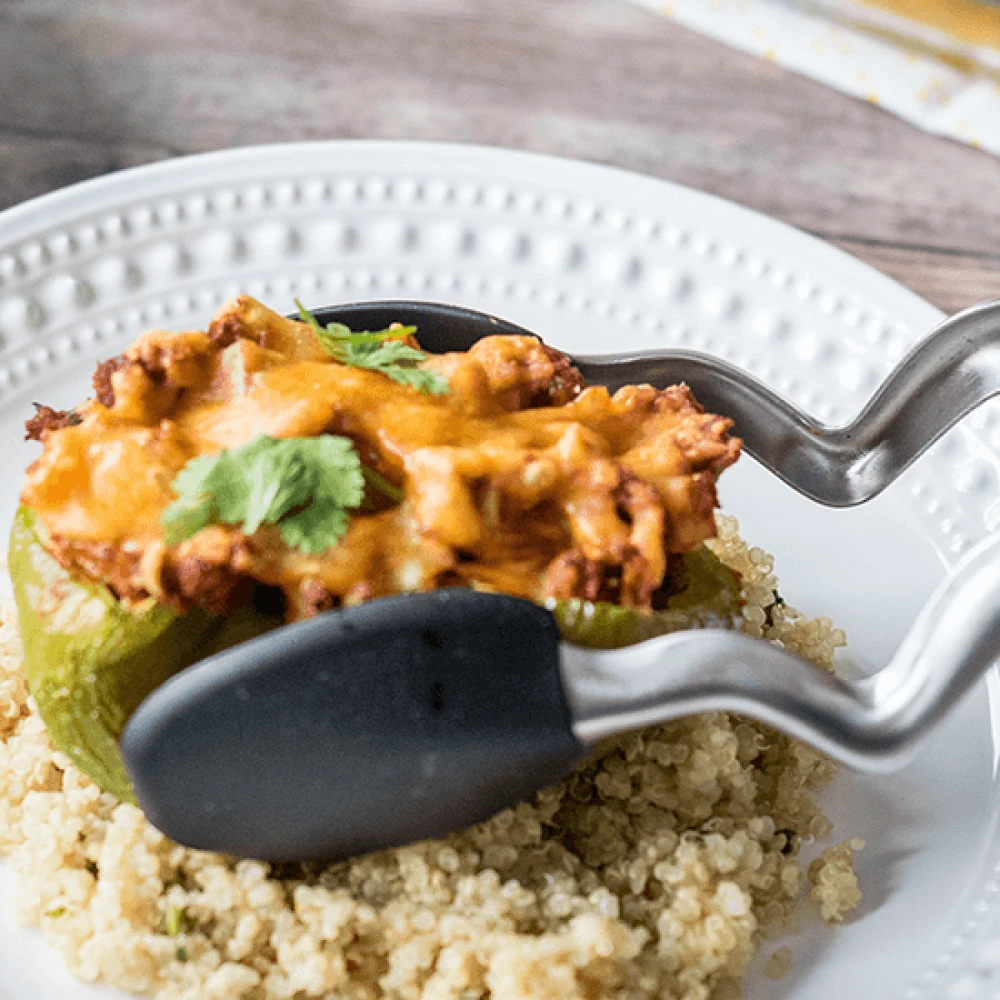 Dreamfarm 9" Clongs Silicone Tongs | Black 9 Dreamfarm 9" Clongs Silicone Tongs | Black - Image 7