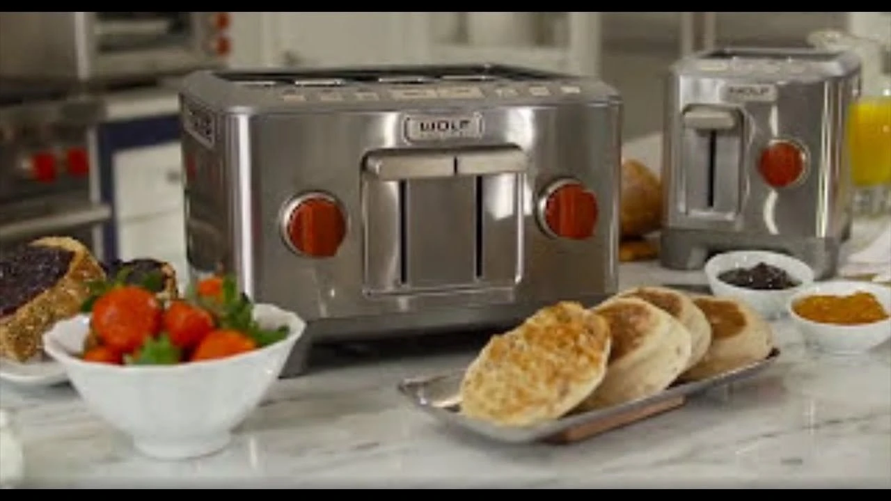 Wolf Gourmet 4-Slice Toaster | Red Knobs 8 Wolf Gourmet 4-Slice Toaster | Red Knobs - Image 6