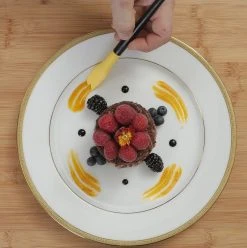 Mercer Culinary Mercer Silicone Plating Brush - Saw Tooth 9 Mercer Culinary Mercer Silicone Plating Brush - Saw Tooth -Cuisinart Shop mercer plating tools m35603 image 04