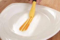 Mercer Culinary Mercer 6-Piece Silicone Brush Set -Cuisinart Shop mercer culinary 6 piece silicone brush set saw tooth