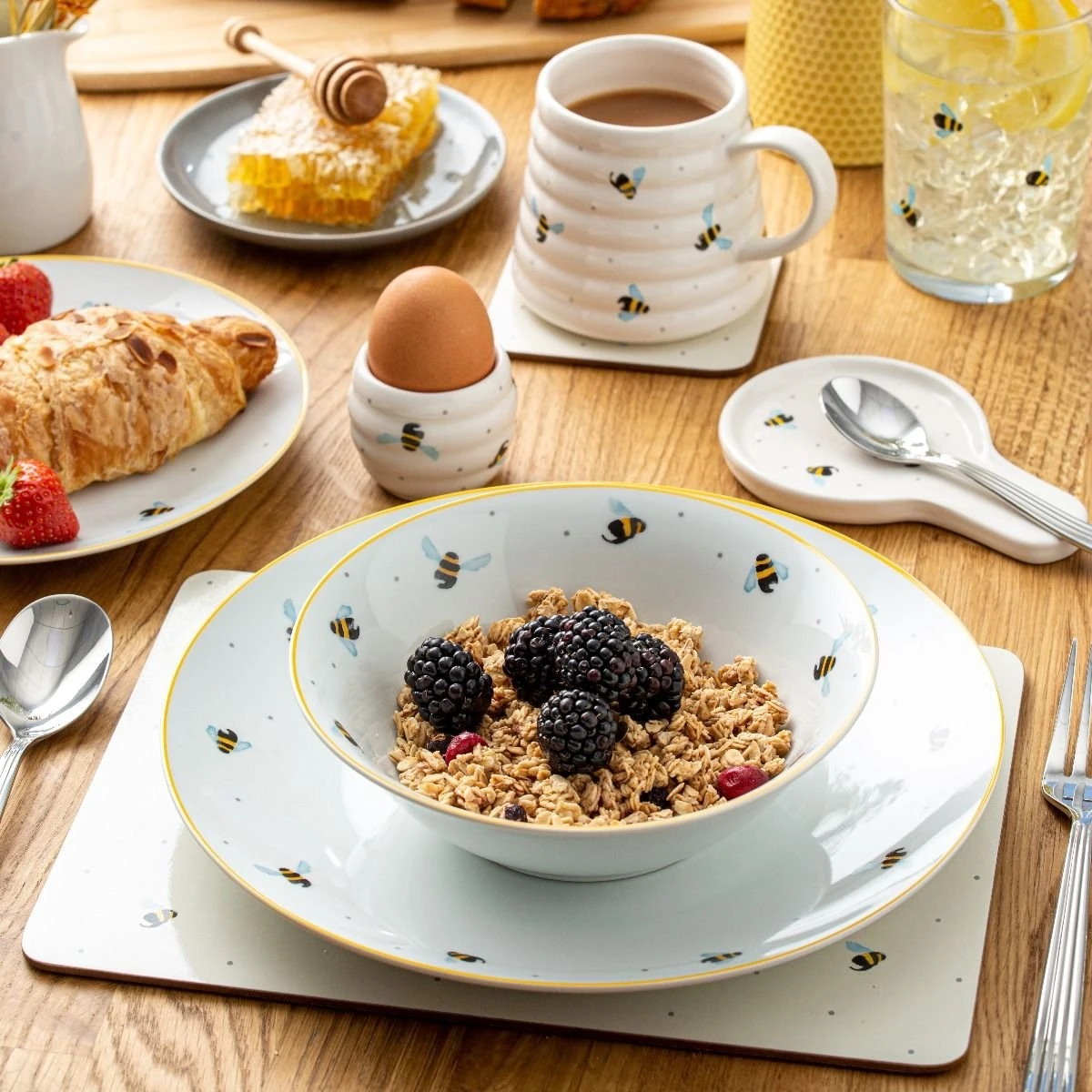 Price & Kensington Sweet Bee Collection | Spoon Rest 4 Price & Kensington Sweet Bee Collection | Spoon Rest - Image 2