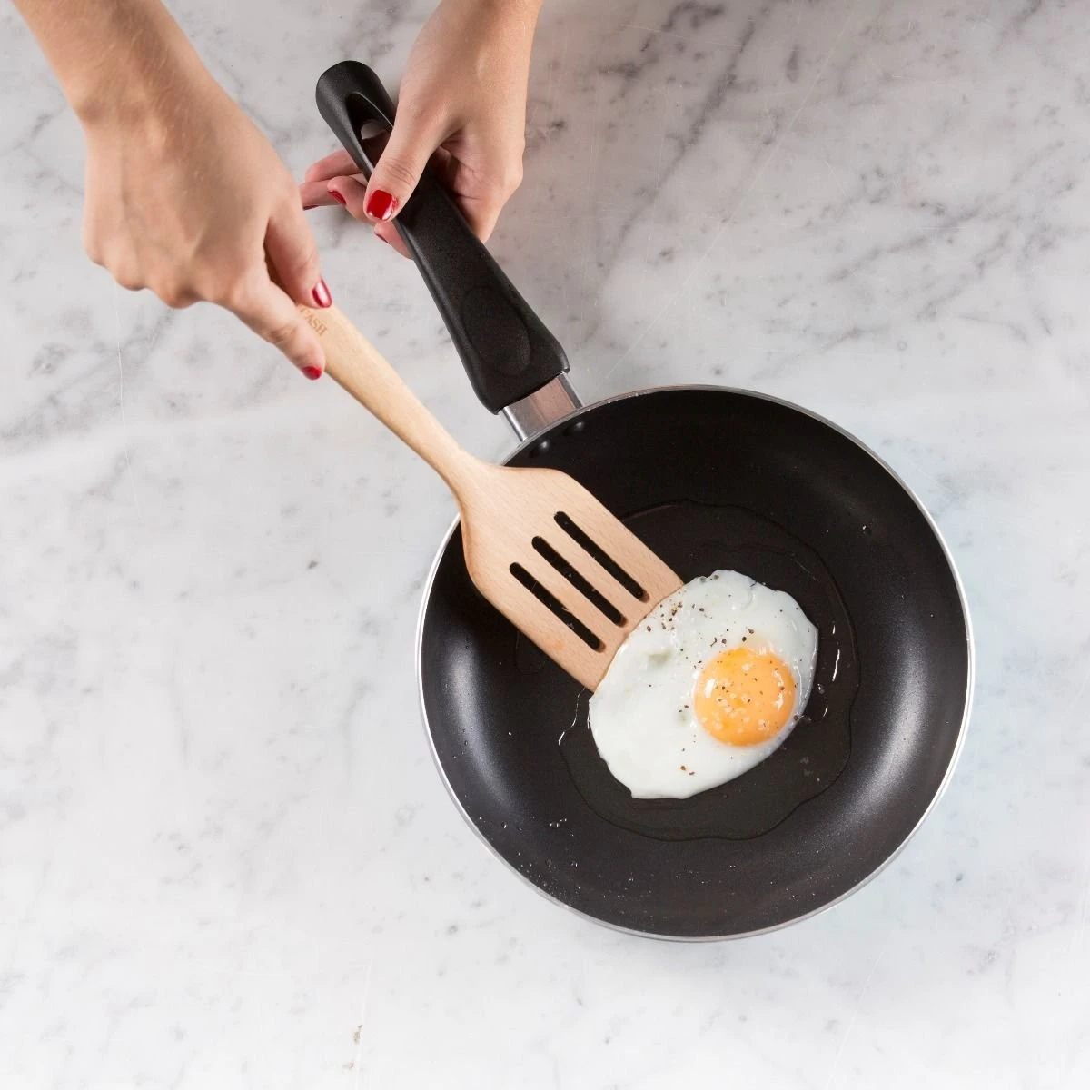 Mason Cash Innovative Kitchen Turner & Rack Grabber 5 Mason Cash Innovative Kitchen Turner & Rack Grabber - Image 3