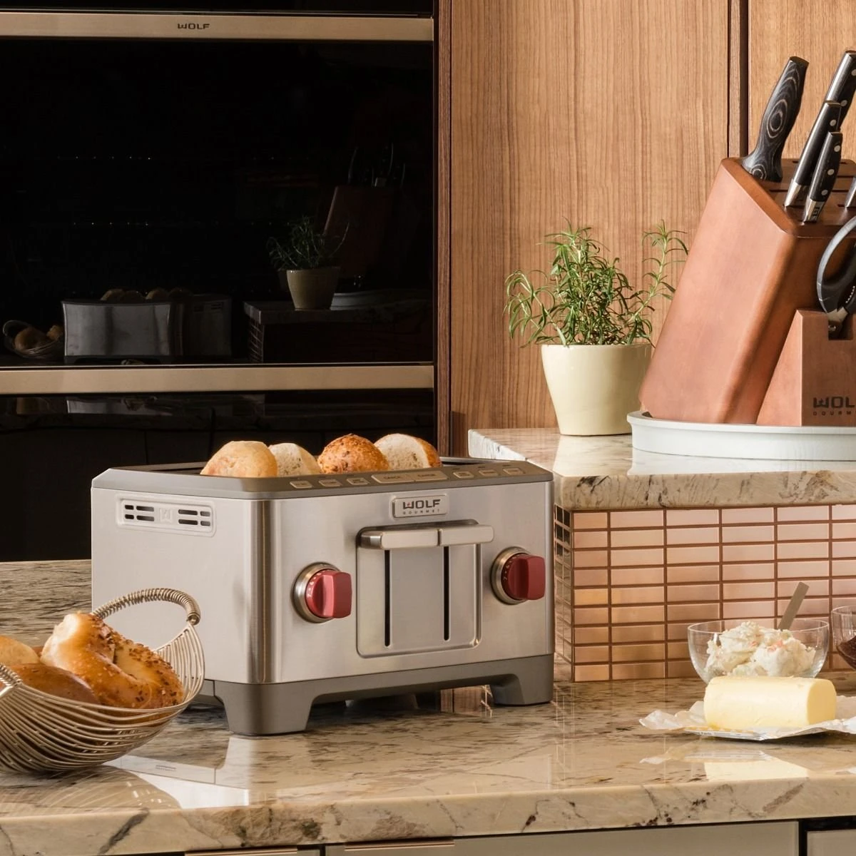 Wolf Gourmet 4-Slice Toaster | Red Knobs 7 Wolf Gourmet 4-Slice Toaster | Red Knobs - Image 5